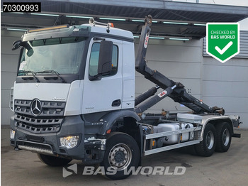 Hákový nosič kontajnerov MERCEDES-BENZ Arocs 3342