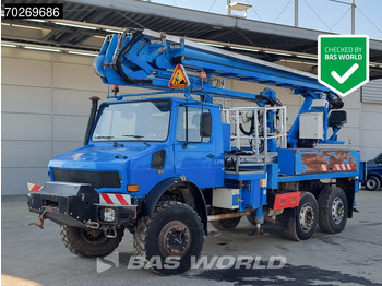 Auto s hydraulickou rukou UNIMOG