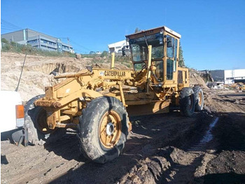 Zrovnávač CATERPILLAR 120G