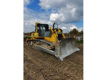 Buldozér KOMATSU D65
