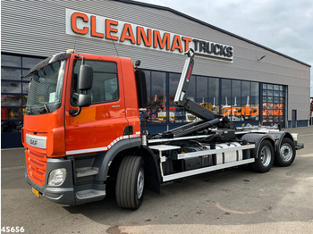 Hákový nosič kontajnerov DAF CF 400