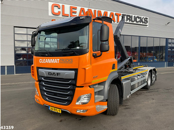 Hákový nosič kontajnerov DAF CF 430