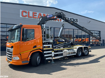 Hákový nosič kontajnerov DAF XD 450