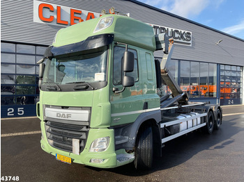Hákový nosič kontajnerov DAF CF 440