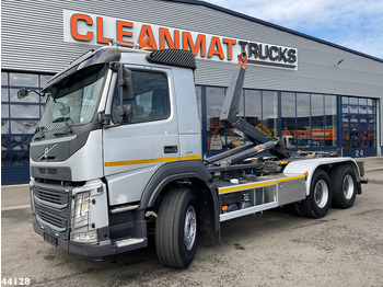 Hákový nosič kontajnerov VOLVO FM 420