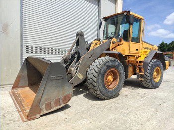 Kolesový nakladač VOLVO L90