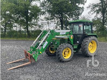 Traktor JOHN DEERE 1640