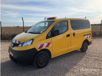 Minibus NISSAN