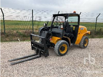 Teleskopický nakladač JCB