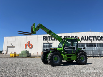 Teleskopický nakladač MERLO