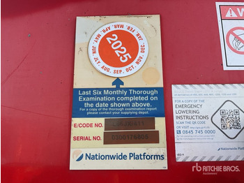 Teleskopická plošina JLG