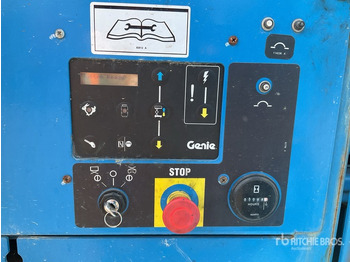 Samohybná plošiny 2016 Genie GS5390 4x4 Diesel Scissor Lift: obrázok 5