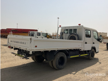 Valníkový/ Plošinový nákladný automobil 2014 Mitsubishi Canter 4x2 Crew Cab Flatbed Truck: obrázok 4