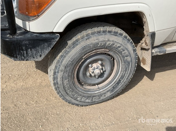 SUV 2019 Toyota Land Cruiser 76L 4x4 SUV: obrázok 5