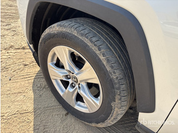 SUV 2019 Toyota RAV4 4WD SUV: obrázok 4