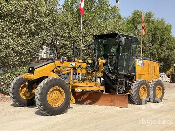 Zrovnávač CATERPILLAR 120
