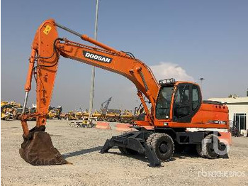 Kolesové rýpadlo DOOSAN DX210