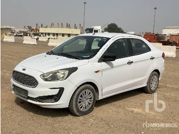 Automobil FORD