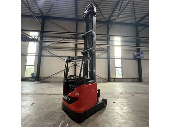 Skladový zakladač LINDE R16