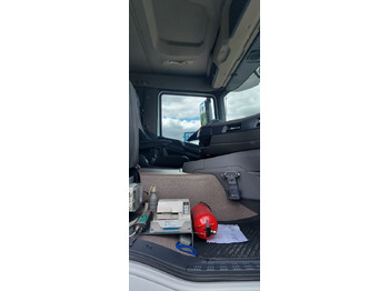 Cisternové vozidlo DAF XD300FA: obrázok 4