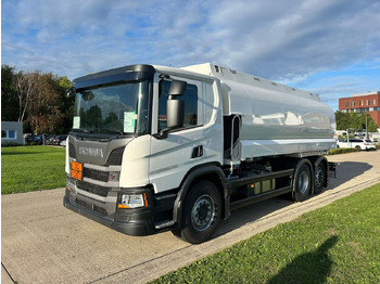 Cisternové vozidlo SCANIA P