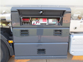 Cisternové vozidlo VOLVO FM: obrázok 4 Cisternové vozidlo VOLVO FM: obrázok 4