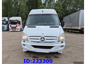 Autokar MERCEDES-BENZ Sprinter 518 VIP - 17 Seater: obrázok 2