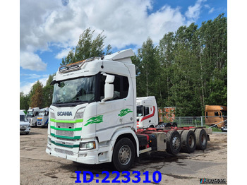 Podvozek s kabinou SCANIA R 650