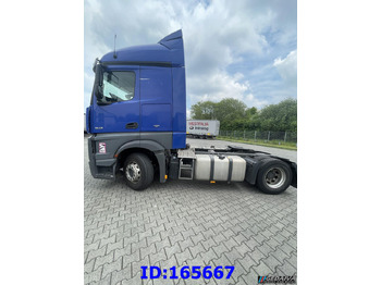 Ťahač MERCEDES-BENZ Actros 1843