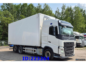 Chladirenské nákladné vozidlo VOLVO FH13 460