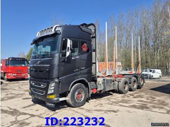 Nákladné vozidlo na prepravu dreva VOLVO FH16 700