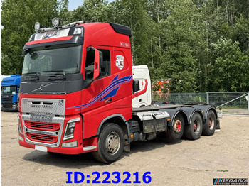 Podvozek s kabinou VOLVO FH16 700