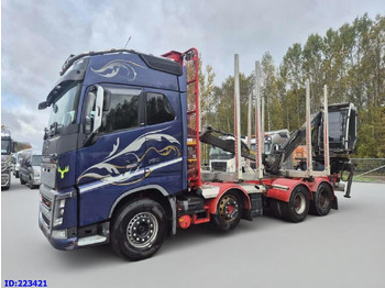 Nákladné vozidlo na prepravu dreva VOLVO FH16 750