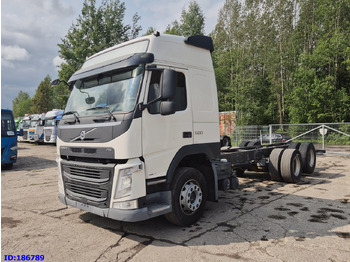 Podvozek s kabinou VOLVO FM13 500