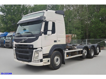 Podvozek s kabinou VOLVO FM13 500