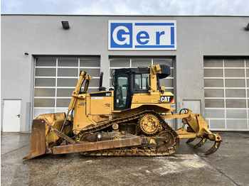 Buldozér CATERPILLAR D6T