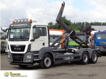 Hákový nosič kontajnerov MAN TGS 33.440