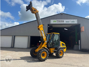 Kolesový nakladač JCB TM220