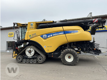Obilný kombajn NEW HOLLAND CR10.90