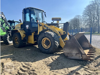 Kolesový nakladač NEW HOLLAND