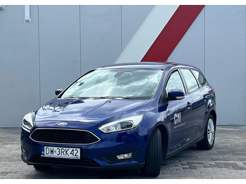 Automobil FORD
