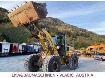 Kolesový nakladač NEW HOLLAND W190B