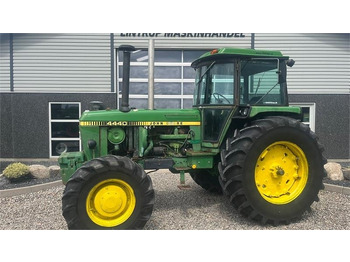 Traktor JOHN DEERE 30 Series