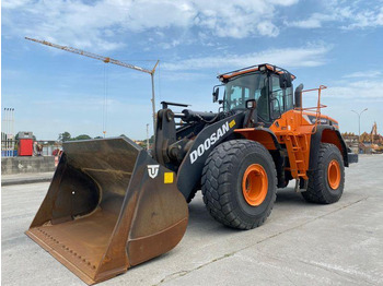 Kolesový nakladač DOOSAN DL450