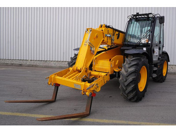 Teleskopický nakladač JCB
