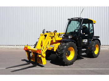 Teleskopický nakladač JCB