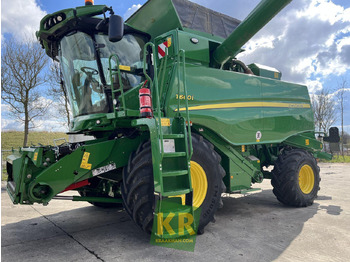 Obilný kombajn JOHN DEERE T660