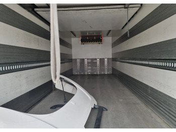 Chladirenské nákladné vozidlo Scania P400: obrázok 5 Chladirenské nákladné vozidlo Scania P400: obrázok 5