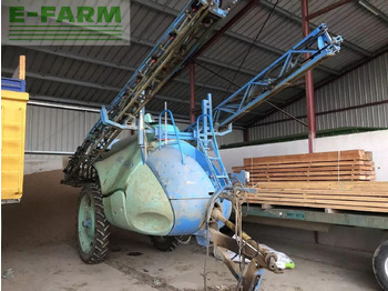 Ťahaný postrekovač BERTHOUD