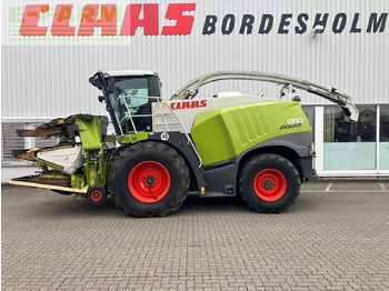 Samohybná rezačka CLAAS Jaguar 950